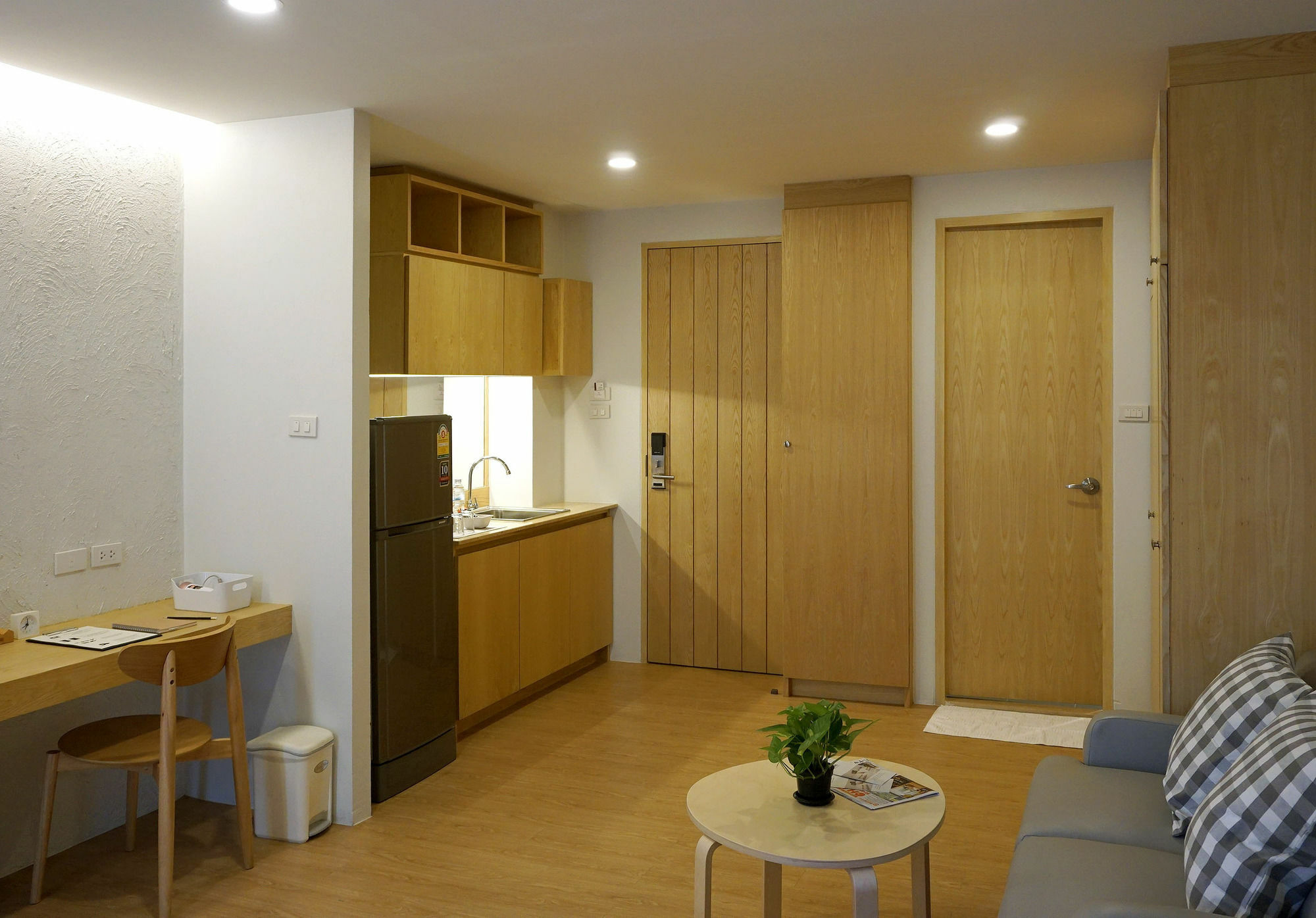 Benri Sriracha Residence Si Racha Exterior foto